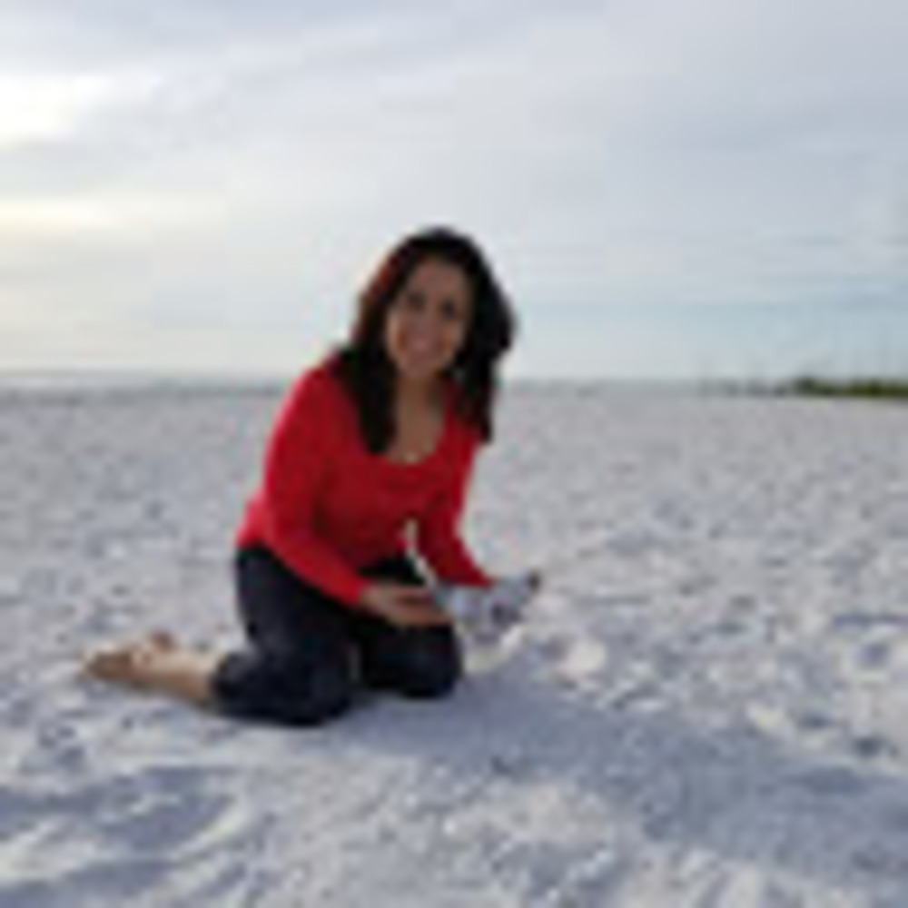 Meet your Posher, Safiya